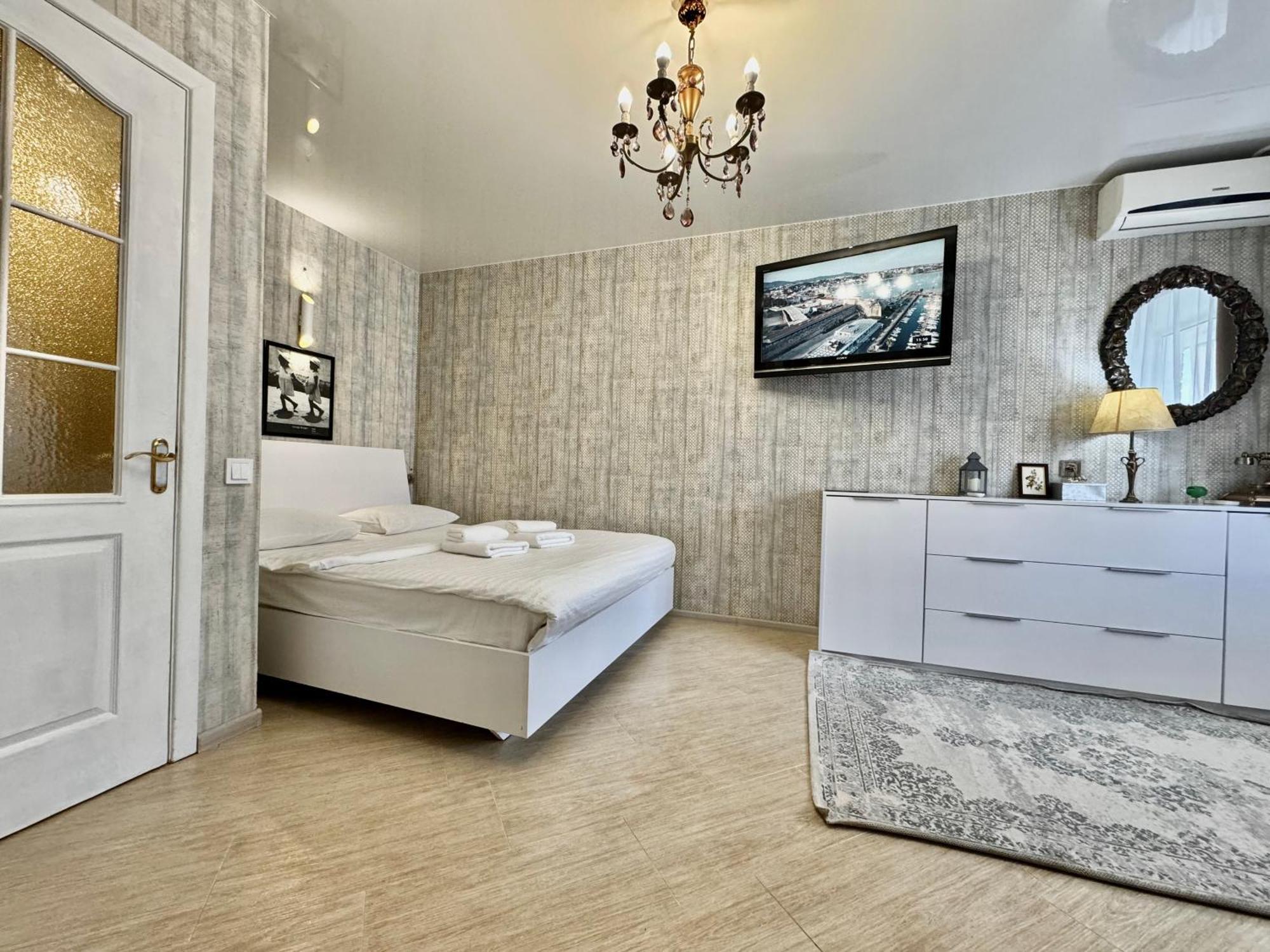 Apartpoltava Смак Італії У Самому Центрі Полтави , Білосніжна Студія В Новобудові, Банківський Чек Exterior foto